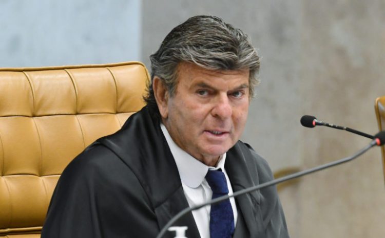  Cabe à Justiça Federal julgar violação de direito autoral entre Brasil e outro país