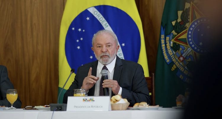  ‘QUEM ESCOLHE SOU EU’: Lula diz não ter pressa para escolher substituto de Lewandowski