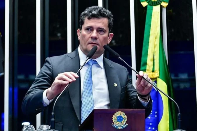  Moro pede que STF rejeite denúncia da PGR por suposta calúnia a Gilmar Mendes