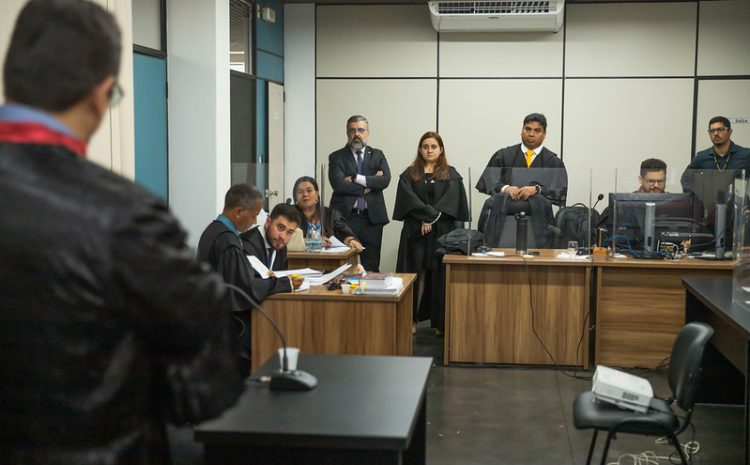  Tribunal do Júri condena homem acusado de matar amigo após discussão por marca de cigarros no AM