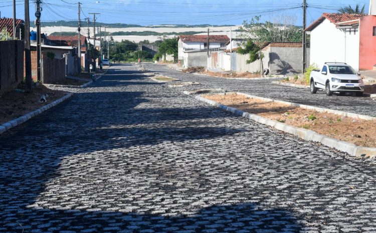  Prefeitura entrega obras de pavimentação edrenagem em dez ruas da Zona Norte