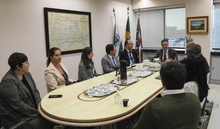  JFPR e Estado do Paraná assinam termo de cooperação para monitoramento dos apenados federais