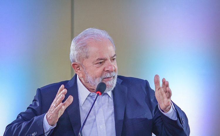  Lula sanciona lei que torna dia da Consciência Negra feriado nacional