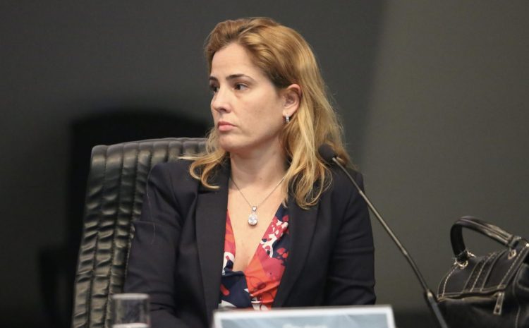  MESMO A CONTRAGOSTO: Juíza Gabriela Hardt fica sem remoção e permanece na Vara da Lava Jato em Curitiba