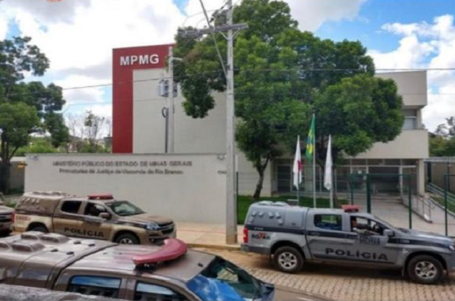  Presidente da Câmara Municipal de Araponga, acusado de liderar uma associação criminosa, é preso pela terceira vez