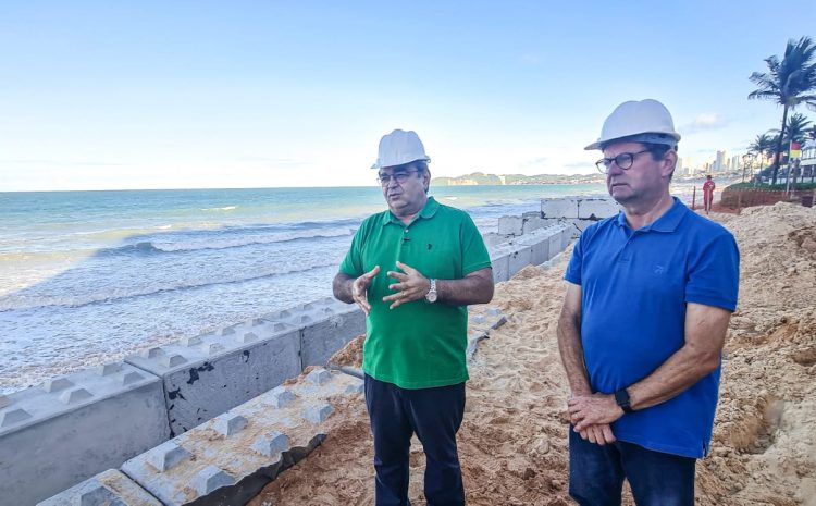  Obra do enrocamento da praia de Ponta Negra segue em ritmo avançado