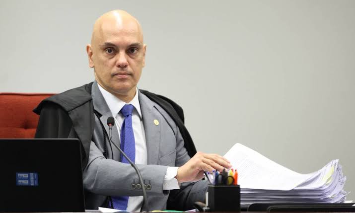  Moraes pede vista de processo sobre vantagens a membros do MP depois de votar