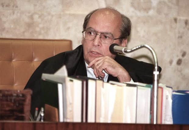  LUTO NO MUNDO JURÍDICO: Ministro aposentado do STF, Sepulveda Pertence morre aos 85 anos