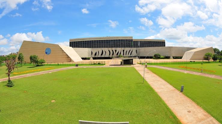  Ministro do STJ tranca ação penal contra mulher acusada de aborto e pede medidas contra médico que a denunciou