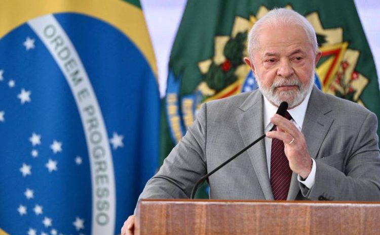  Juiz cita 10 mandamentos e acusa Lula de ‘relativizar’ furtos ao decretar prisão em SP; AGU aciona o CNJ