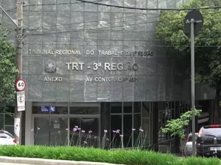  TRT-MG manda empresa pagar R$ 70 mil a homem caçoado após prensar dedos