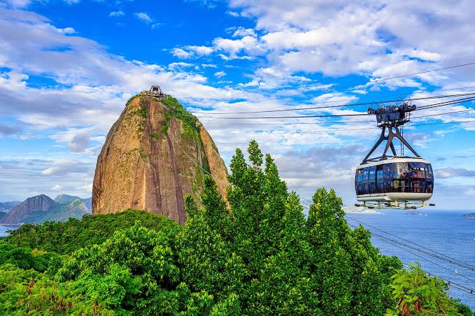  Justiça decide manter suspensão de instalação de tirolesa no Pão de Açúcar