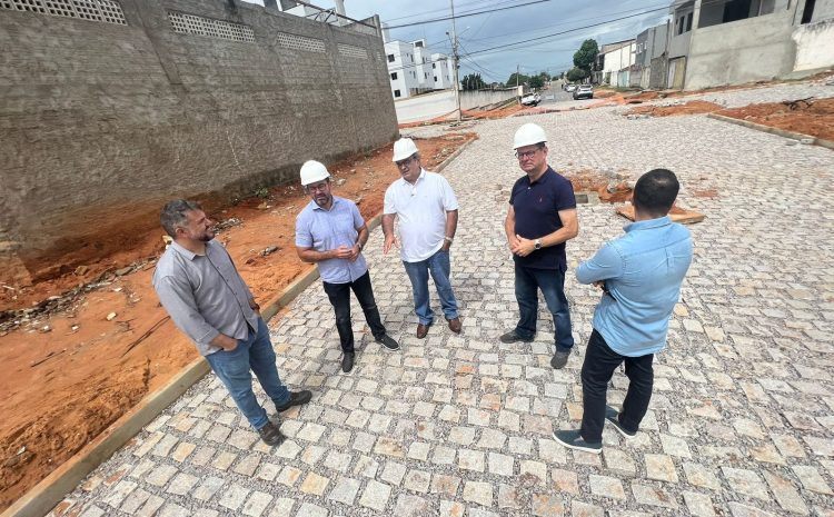  Obras de drenagem e pavimentação de ruas do Planalto entram na fase final