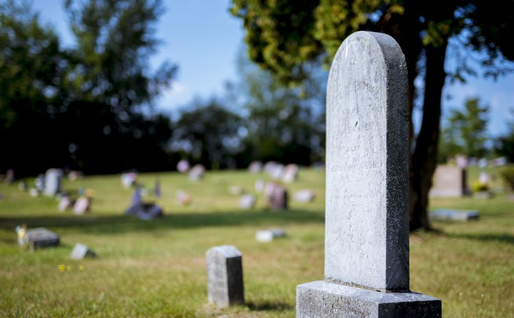  Mãe será indenizada por perda de restos mortais de filho em cemitério de Santa Catarina