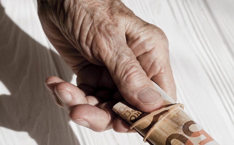  Verba de aposentadoria não pode ser penhorada para pagamento de honorários
