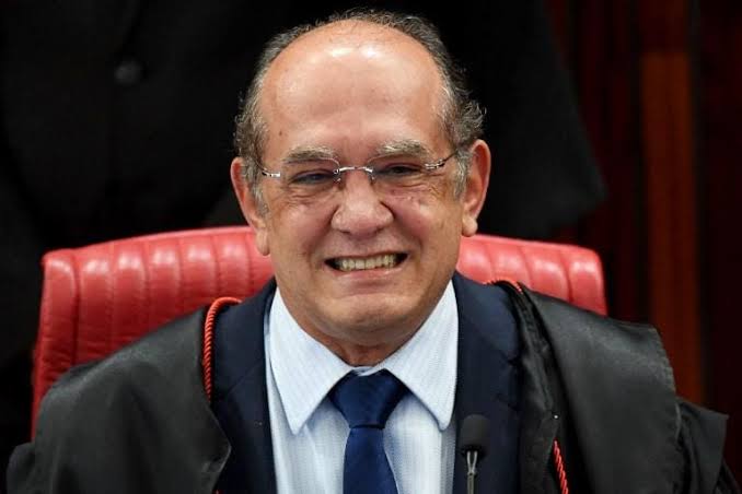  Gilmar Mendes brinca com Moraes sobre eleição no STF: “Vai colocar no inquérito”