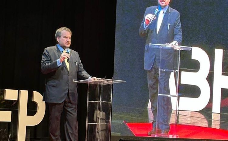  CANDIDATO EM VANTAGEM: Em campanha ao STJ, advogado é escolhido para palestra em evento com ministros da Corte