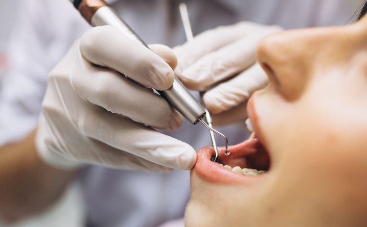  Clínica indenizará paciente que precisou arrancar dente para acabar com dor incessante, declara TJ-SC