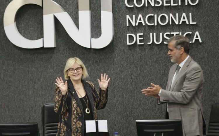  Ministra Rosa Weber participa de última sessão na presidência do CNJ