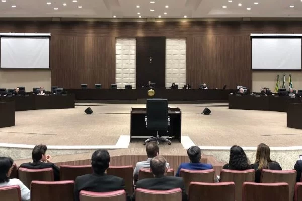  OS ‘MARAJÁS’ DA JUSTIÇA: Supersalários chegam a R$ 117 mil no TJ-GO mesmo após proibição do STF