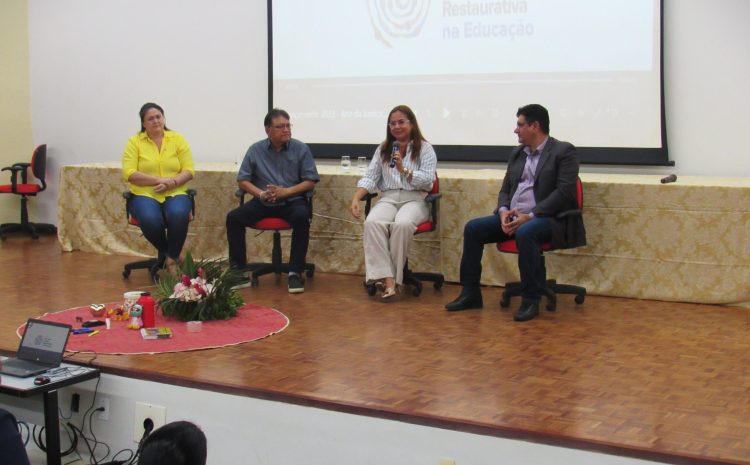  Desembargadora do Acre participa de cerimônia receptiva dos recém-formados facilitadores em Círculo de Construção de Paz