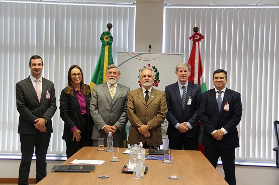  TJ-SC, Academia Judicial e Unisul firmam parceria para promoção do conhecimento