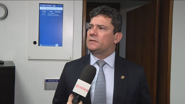  Decisão em posse do STF mostra que Moro pediu para investigar autoridades com foro