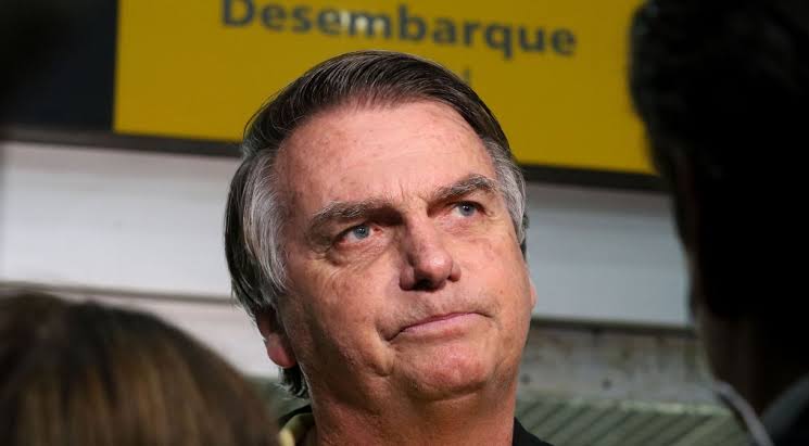  Defesa de Bolsonaro recorre ao STF contra decisão que o tornou inelegível