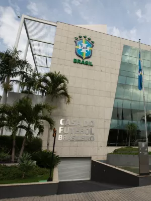  Empresas de impressoras e internet cobram R$ 460 mil na Justiça