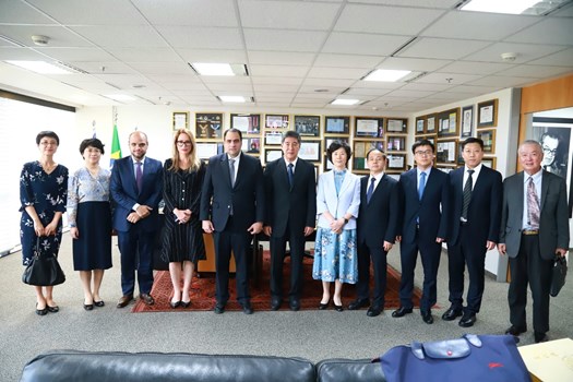  OAB recebe delegação oficial da China e reforça cooperação jurídica
