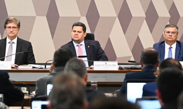  CCJ do Senado aprova Flávio Dino para o STF por 17 a 10 votos; e Paulo Gonet para a PGR por 23 a 4 votos
