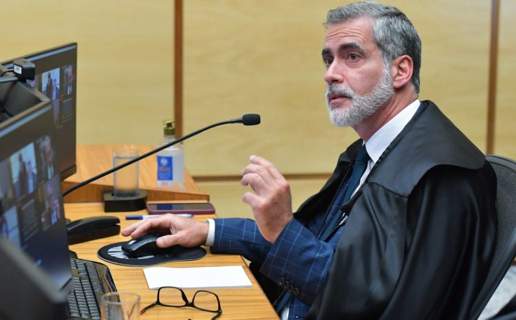  COM CLAREZA E CONCISÃO: Ministro Schietti adota diretrizes para implantar linguagem simples em votos e decisões