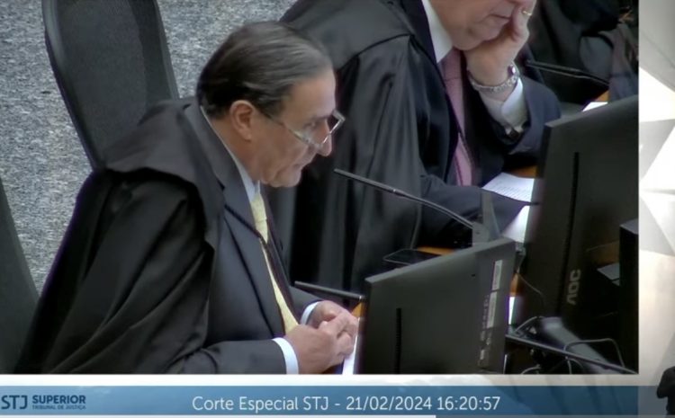  LITIGÂNCIA PREDATÓRIA: STJ inicia julgamento de repetitivo e relator considera que Justiça pode exigir documentos para embasar pedidos