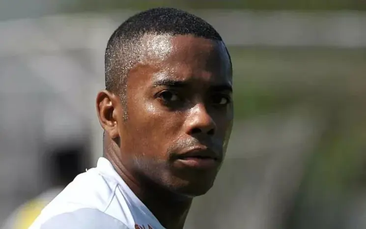  STJ cogita mandar prender Robinho por estupro