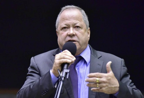  Relator na CCJ mantém decisão do STF pela prisão de Chiquinho Brazão