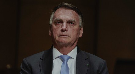  Defesa pede ao STF devolução do passaporte de Bolsonaro
