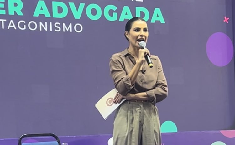  Palestra de Cíntia Chagas em evento da OAB causa polêmica; primeira participação dela foi na OAB Minas em 2023