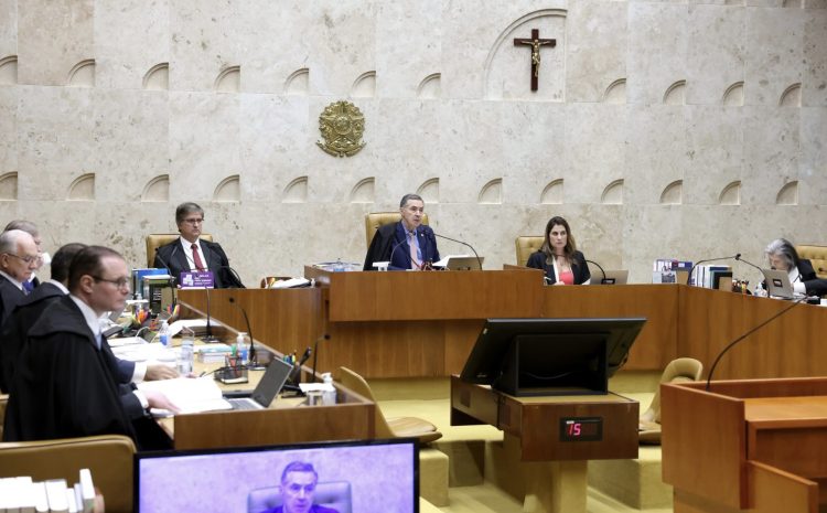  MAS COM O ROSTO VISÍVEL: Supremo decide que é constitucional uso de trajes religiosos em fotos de documentos oficiais