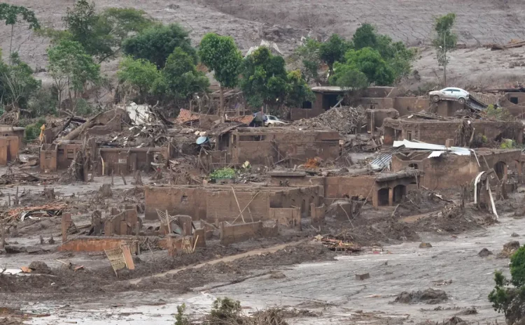  Samarco, Vale e BHP propõem aporte de R$ 90 bilhões para reparar danos em Mariana