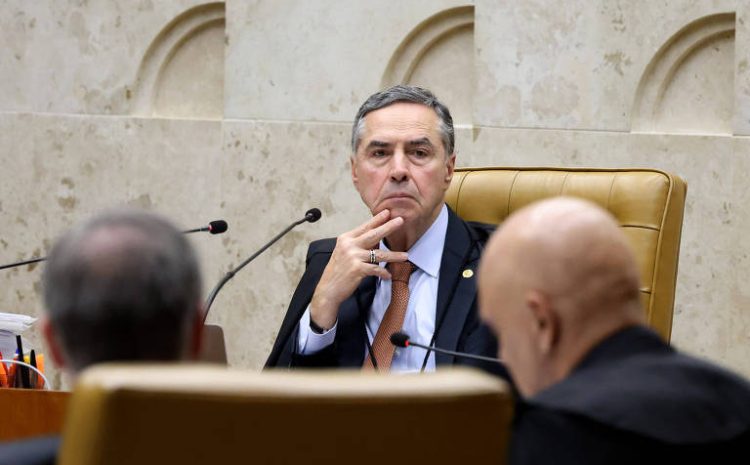  Barroso volta a defender Moraes e diz que STF enfrentou ‘adversários da democracia’