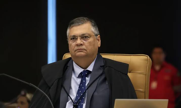  ‘LÍNGUA É VIVA E MUDÁVEL’: Ministro do STF suspende lei estadual que proíbe uso de linguagem neutra no currículo escolar