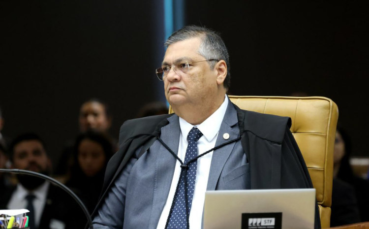  Dino vota contra Globo em caso de sonegação fiscal