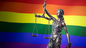  Justiça mantém condenação de primeira-dama por transfobia