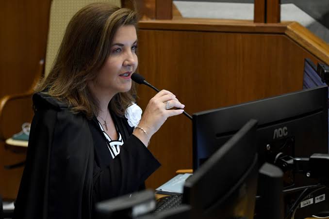  Ministra Daniela Teixeira anula julgamento do TJ-PR após desembargador negar de sustentação oral a advogado sem beca