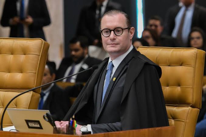  Zanin e Moraes votam contra revisão do FGTS