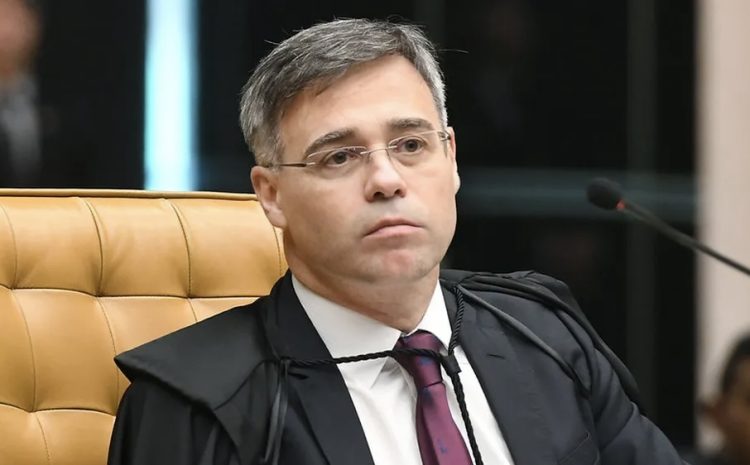  Mendonça diverge de Moraes e vota contra suspensão da norma do CFM que restringe aborto; julgamento é suspenso