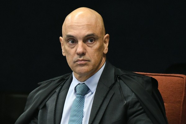  Moraes retira sigilo de operação sobre grupo que monitorava ministros do STF na ‘Abin paralela’