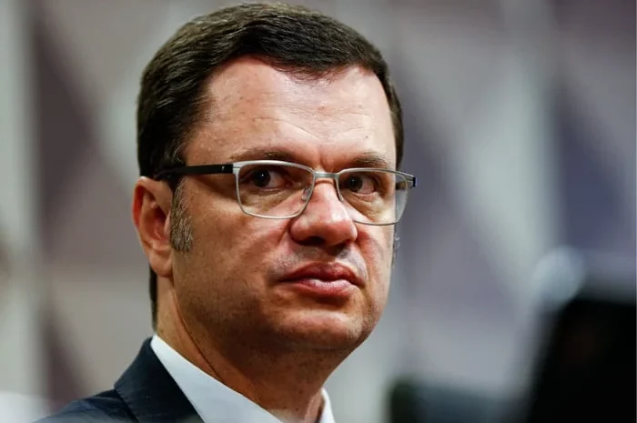  STF: Moraes determina que Facebook cancele conta de Anderson Torres