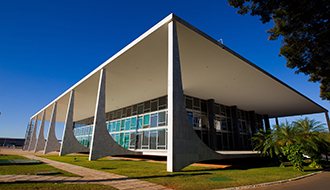  STF suspende decisões que obrigam aquisição de medicamento e propõe acordo