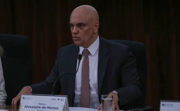  Moraes revoga prisão preventiva de Silvinei Vasques, ex-diretor da PRF